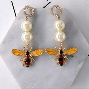 Elegant Pearl Bee Drop Earrings‎ | Gold Enamel Insect Jewelry Vintage Style NWT